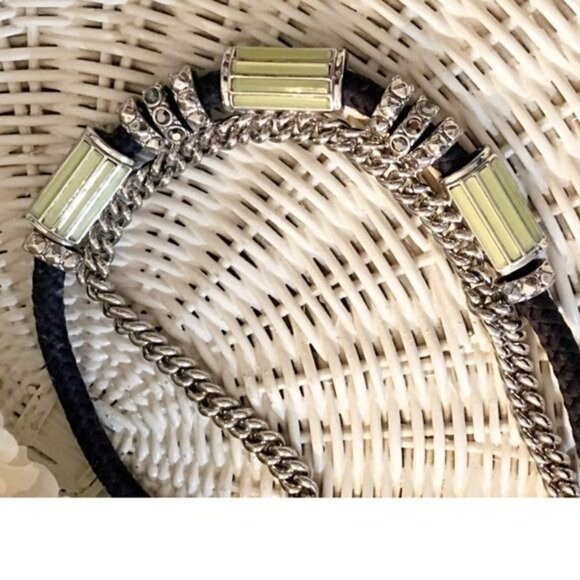 BEAUTIFUL LIA SOPHIA- STATEMENT GLAMINATOR NECKLACE - Picture 5 of 7